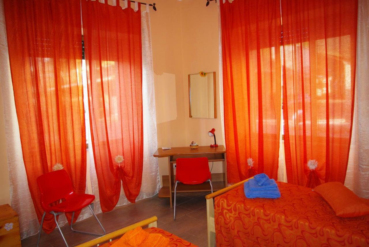 فيبو فالينتيا مارينا B&B Patrizialuna الغرفة الصورة